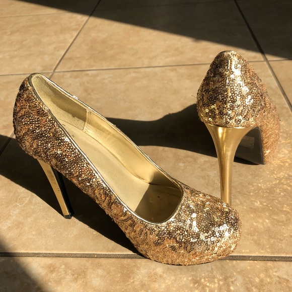 GLITTER Platform Heels. Size 7. Like New. - Picture 5 of 7